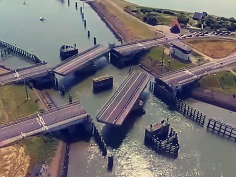 一眼以為是橋從中間斷開，再看一眼原來是設(shè)計(jì)師用心良苦